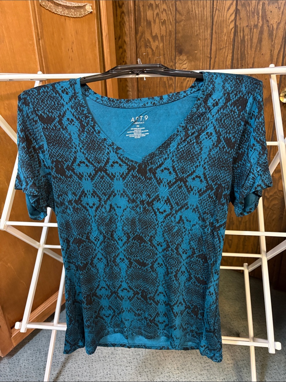 Apt. 9 Teal and Black Snake-Print V-Neck Short Sleeve Tee
